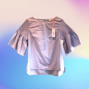 New vineyard vines top